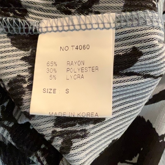 Terra SJ Apparel Evelyn & Arthur Floral Two Pieces Top Set size small - Picture 5 of 10